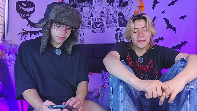 Vamps Lovers online show from October 23, 2025, 1:10 pm