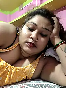 hotbhabhi011 online show from September 22, 2025, 11:49 am