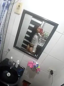 Venuxx online show from November 23, 2025, 9:36 pm