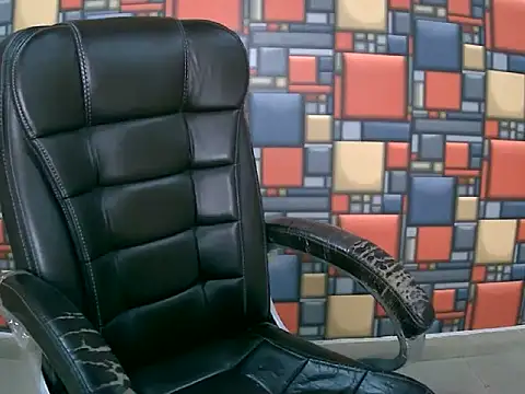 Snapshot of mrymlove chatting on April 6, 2026, 2:29 pm mrymlove online show from April 6, 2026, 2:29 pm