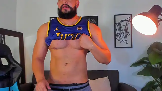 Justin kingX7 online show from June 27, 2026, 4:29 am