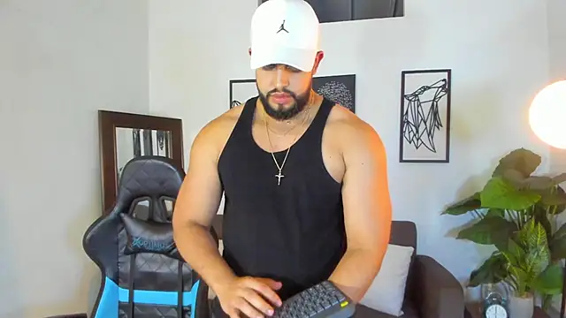 Justin kingX7 online show from February 9, 2026, 1:03 am