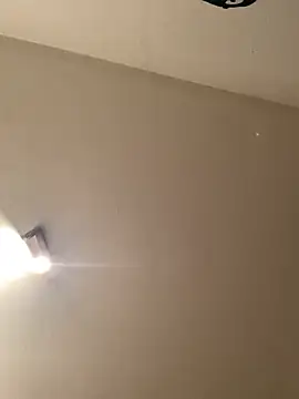 Snapshot of P44698 chatting on December 16, 2025, 7:01 am P44698 online show from December 16, 2025, 7:01 am