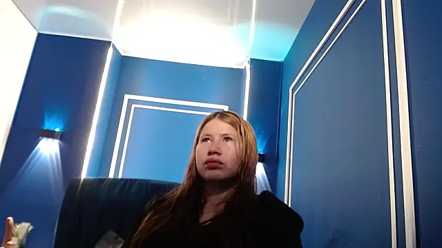 Snapshot of Olivia11_ chatting on September 30, 2025, 12:11 pm Olivia11 online show from September 30, 2025, 12:11 pm