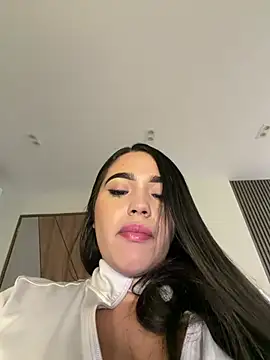 SofiaWildee online show from July 29, 2026, 4:55 am