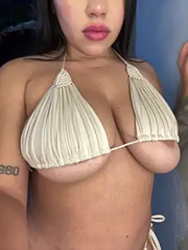 Snapshot of SofiaWildee chatting on February 13, 2026, 6:02 am SofiaWildee online show from February 13, 2026, 6:02 am