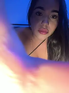 Snapshot of SofiaWildee chatting on February 19, 2026, 2:19 am SofiaWildee online show from February 19, 2026, 2:19 am