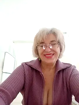 52MiaLove02 online show from December 18, 2025, 6:07 am