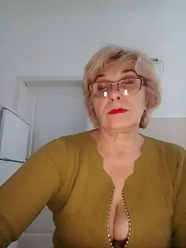 52MiaLove02 online show from November 28, 2025, 5:51 am