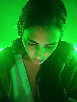 Snapshot of kariciasecreta chatting on November 30, 2025, 2:23 am kariciasecreta online show from November 30, 2025, 2:23 am