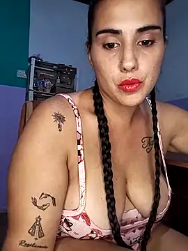 Snapshot of kariciasecreta chatting on April 4, 2026, 2:29 am kariciasecreta online show from April 4, 2026, 2:29 am