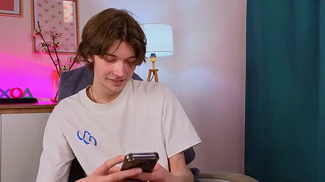  Den1s  online show from February 14, 2026, 1:11 pm