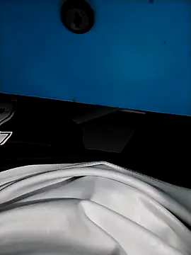 Thanhk77777 online show from September 28, 2025, 11:17 am