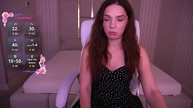 MirielleNymph online show from November 10, 2025, 1:49 pm