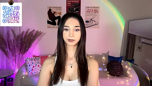 LinaMour online show from July 26, 2026, 10:27 pm