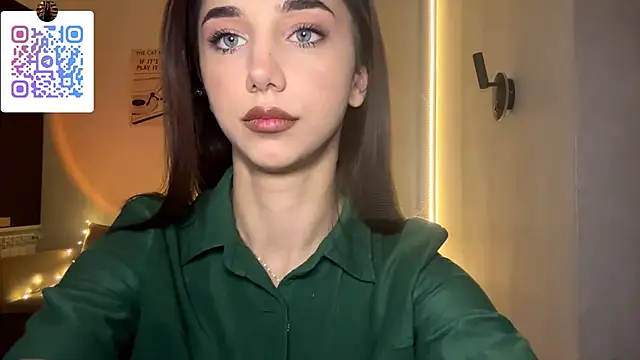 LinaMour online show from February 23, 2026, 10:32 pm