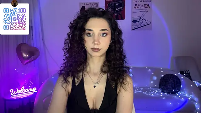 LinaMour online show from June 2, 2026, 10:21 pm