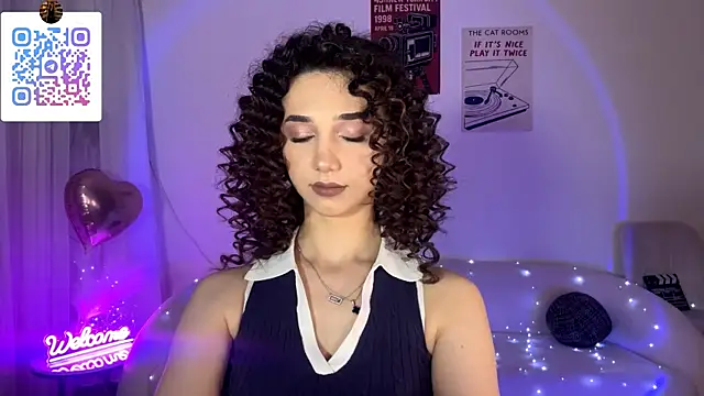 LinaMour online show from June 13, 2026, 10:19 pm