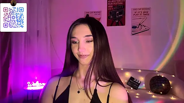 LinaMour online show from March 16, 2026, 10:23 pm