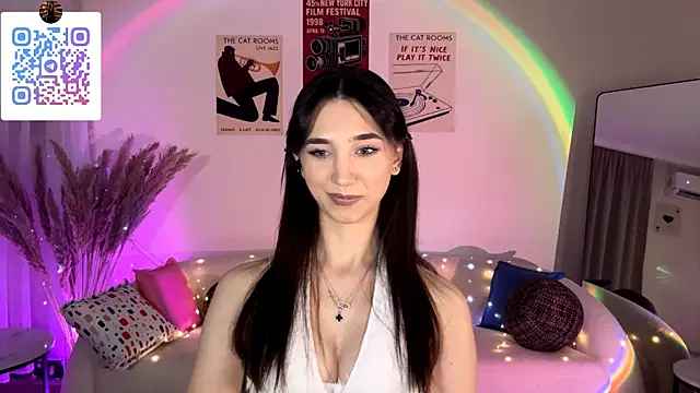 LinaMour online show from July 20, 2026, 10:56 pm