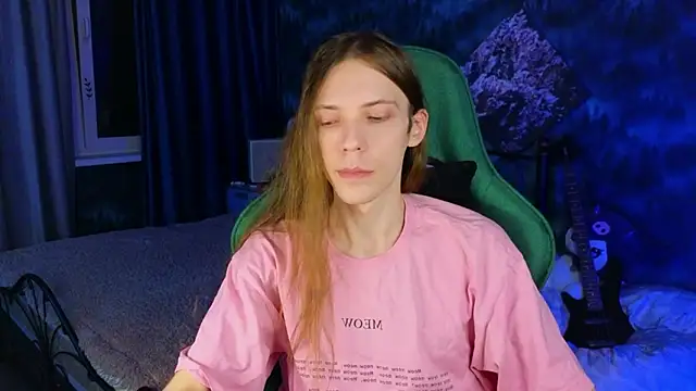 Snapshot of artass2 chatting on February 22, 2026, 12:13 am artass2 online show from February 22, 2026, 12:13 am