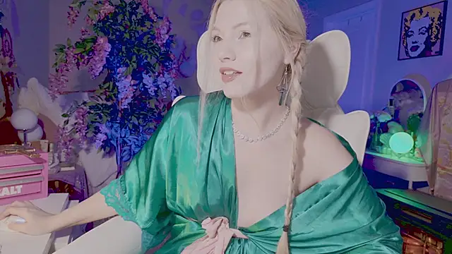 Talulaa online show from June 20, 2026, 10:59 pm