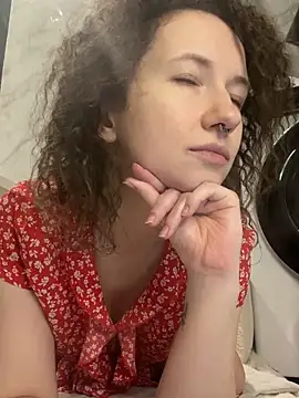 Snapshot of Kitty_Kisss chatting on March 10, 2026, 2:32 pm Kitty Kisss online show from March 10, 2026, 2:32 pm