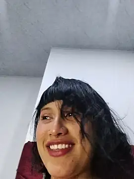 Eva Clark01 online show from December 4, 2025, 2:10 am