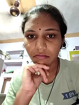 Live-queen08 online show from October 9, 2025, 8:26 am