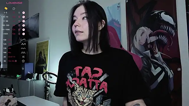 MargarettRose online show from February 24, 2026, 4:13 am