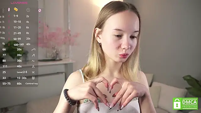 Snapshot of KristinLiesman chatting on October 3, 2025, 2:18 pm KristinLiesman online show from October 3, 2025, 2:18 pm