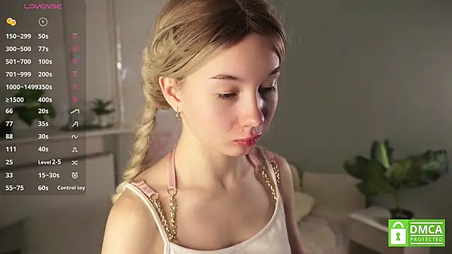 Snapshot of KristinLiesman chatting on September 10, 2025, 2:16 pm KristinLiesman online show from September 10, 2025, 2:16 pm