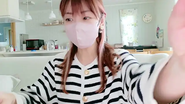 Snapshot of SUZU_1201 chatting on May 22, 2026, 12:30 am SUZU 1201 online show from May 22, 2026, 12:30 am