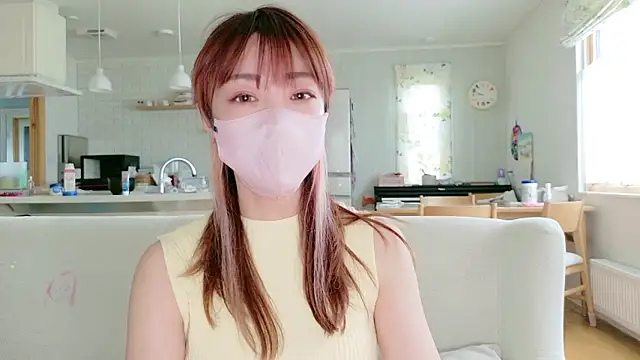 Snapshot of SUZU_1201 chatting on May 11, 2026, 12:45 am SUZU 1201 online show from May 11, 2026, 12:45 am