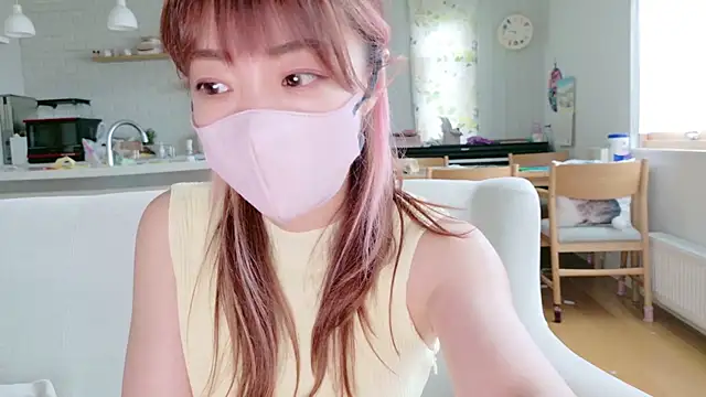 Snapshot of SUZU_1201 chatting on June 9, 2026, 12:33 am SUZU 1201 online show from June 9, 2026, 12:33 am