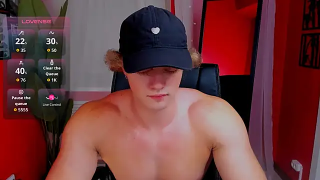 ChaseMuscular online show from December 5, 2025, 10:47 am