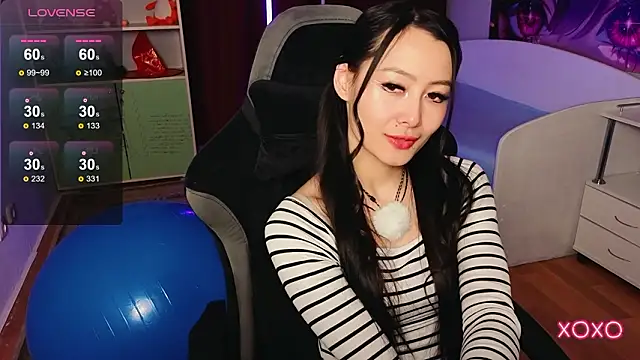 Snapshot of Milly__Foxy chatting on February 22, 2026, 12:40 pm Milly Foxy online show from February 22, 2026, 12:40 pm