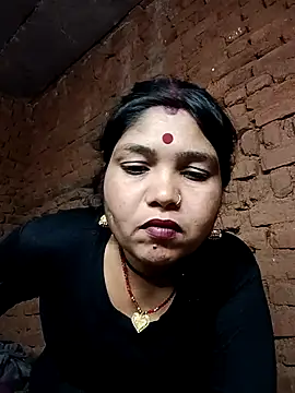 Priya tyagi online show from October 15, 2025, 4:04 pm