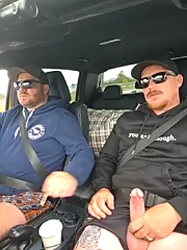 Snapshot of brokecountrylads chatting on February 3, 2026, 3:04 am brokecountrylads online show from February 3, 2026, 3:04 am