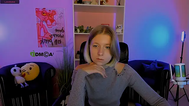 gloria bubble online show from September 12, 2025, 5:18 am