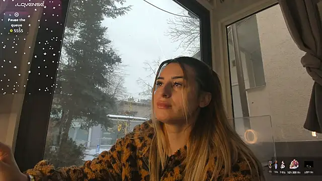 Snapshot of Ella_Vee chatting on January 19, 2026, 6:50 am Ella Vee online show from January 19, 2026, 6:50 am