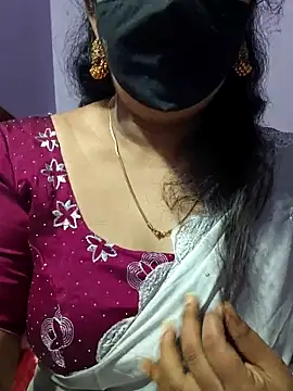 Snapshot of luci-queen chatting on September 26, 2025, 6:09 am luci-queen online show from September 26, 2025, 6:09 am