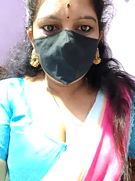 Snapshot of luci-queen chatting on September 20, 2025, 2:55 pm luci-queen online show from September 20, 2025, 2:55 pm