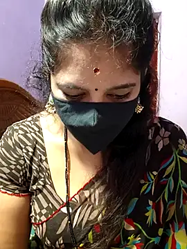 Snapshot of luci-queen chatting on September 14, 2025, 4:46 am luci-queen online show from September 14, 2025, 4:46 am