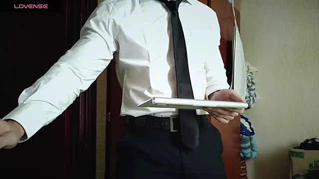 cris2428 online show from November 7, 2025, 2:54 pm