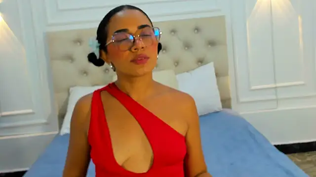 charlotte dante212 online show from September 23, 2025, 9:00 pm