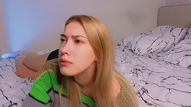 AngelicRice online show from November 13, 2025, 12:31 pm