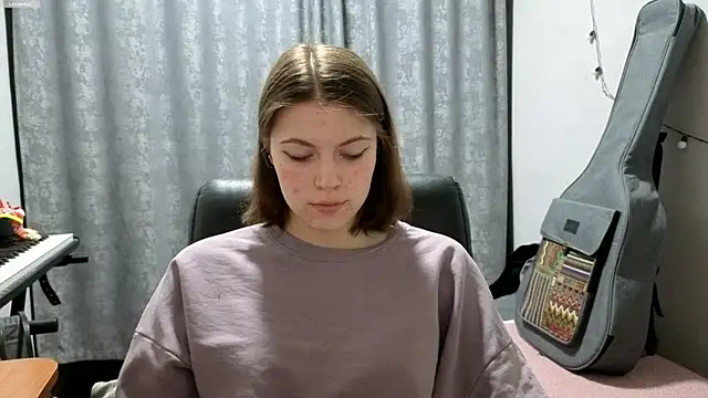 CutieAnny online show from May 21, 2026, 8:17 pm