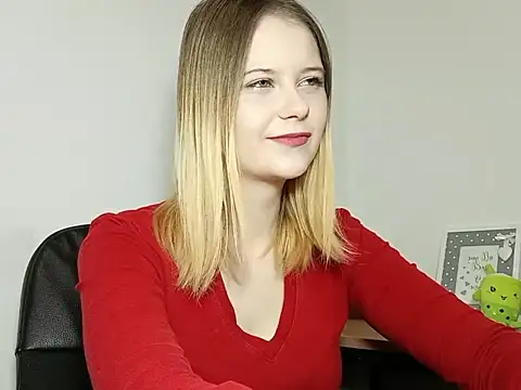 Snapshot of LydiaYoung chatting on October 10, 2025, 6:09 pm LydiaYoung online show from October 10, 2025, 6:09 pm