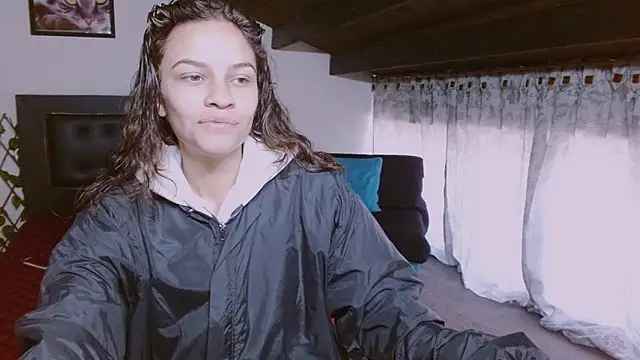 Skylovershot online show from November 7, 2025, 1:15 pm